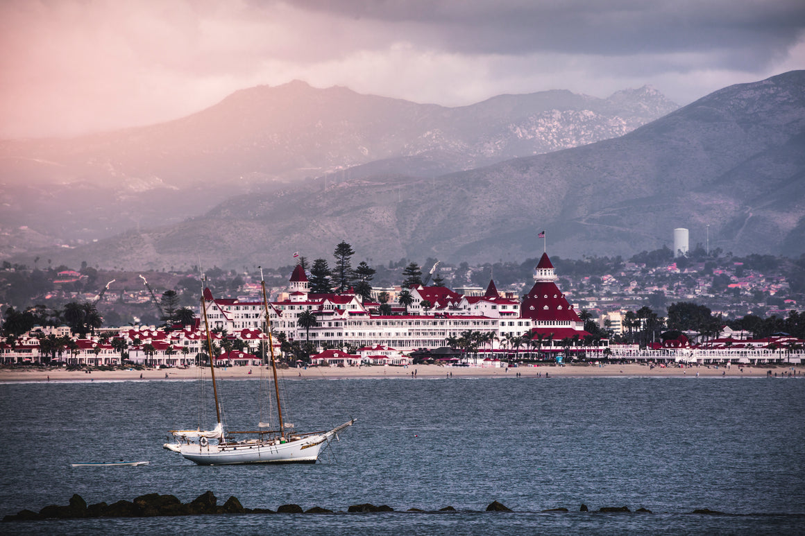 Sailing / Surfing / Boats
